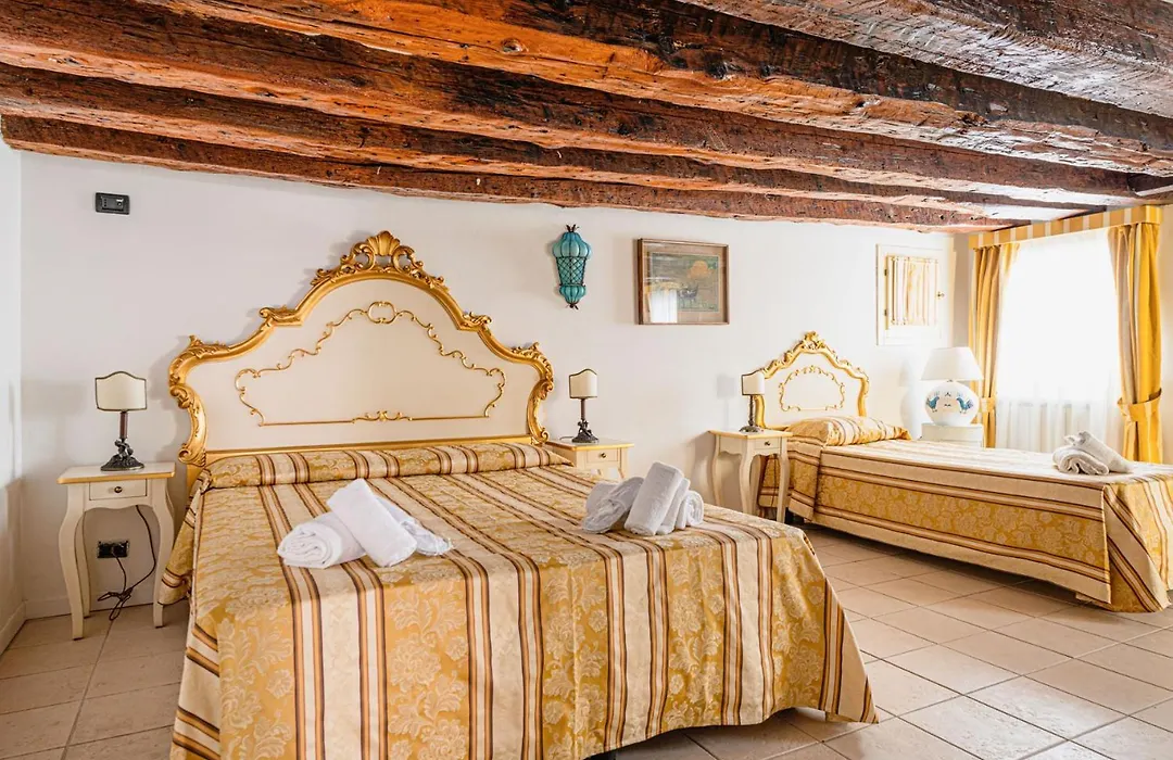 Casa Leone- cozy&central accommodation in Venice-1